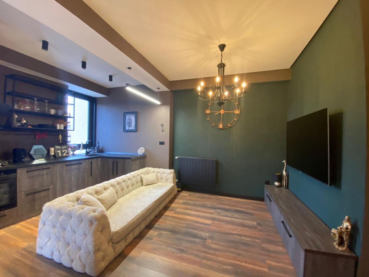 New Apartment With Terrace Tbilisi ภายนอก รูปภาพ