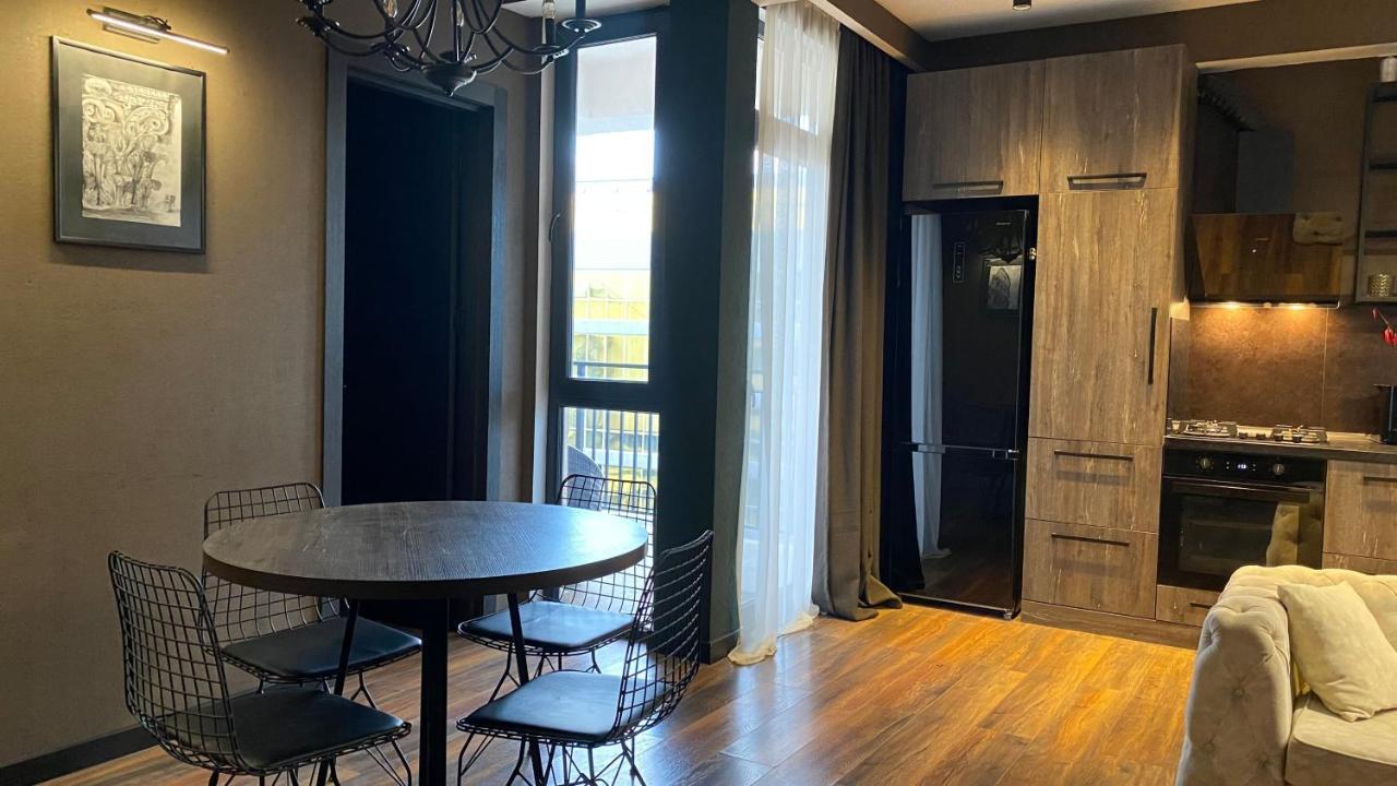 New Apartment With Terrace Tbilisi ภายนอก รูปภาพ